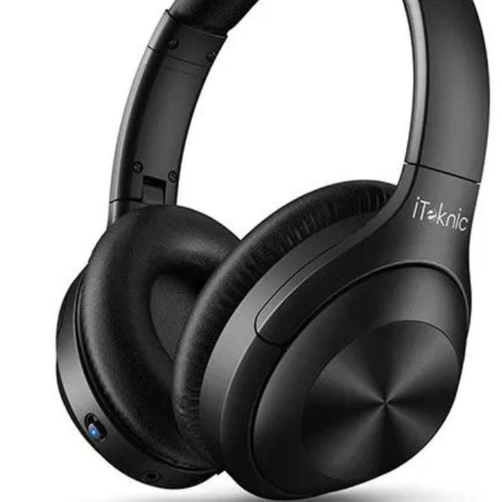 iTeknic Active Noise Cancelling Headphones